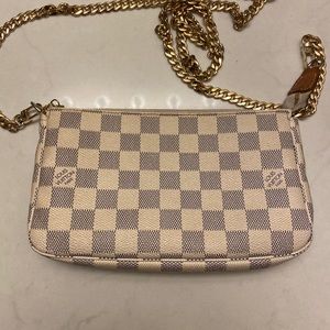 Authentic Louis Vuitton Pochette Damier Azur